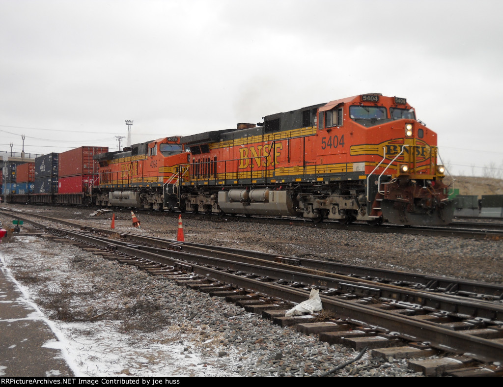 BNSF 5404 East